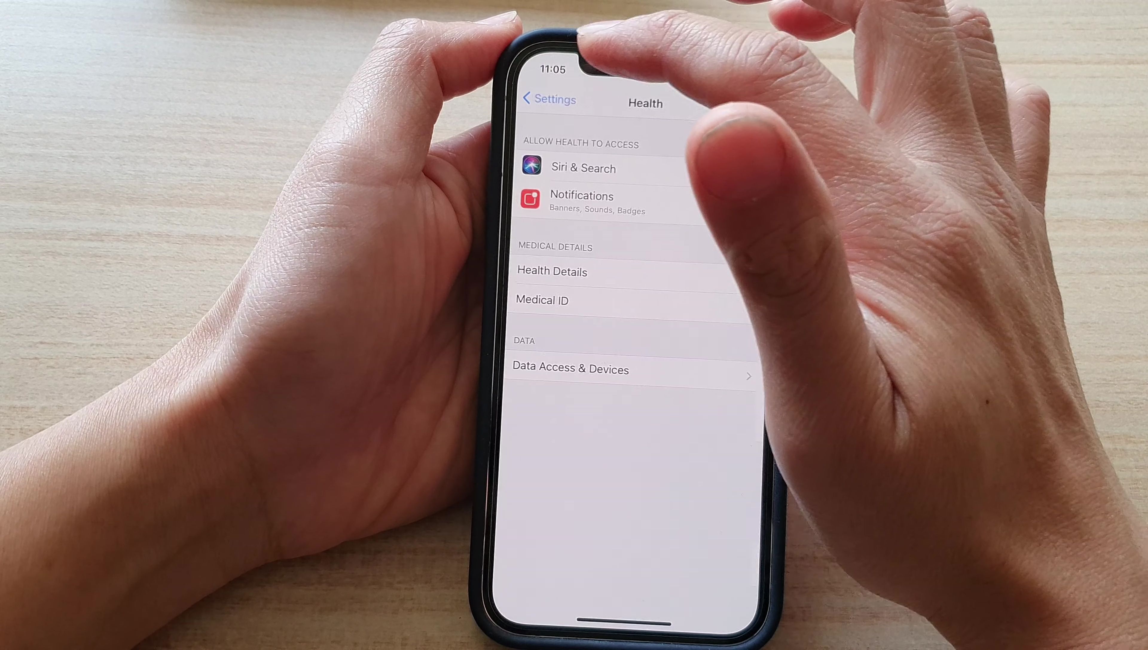 How to Set Up Emergency Contacts for SOS on iPhone 12/12 Pro