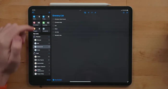 Use Kanban View in Lists: Organize tasks using the column view (Kanban style) to visually track the status of projects.